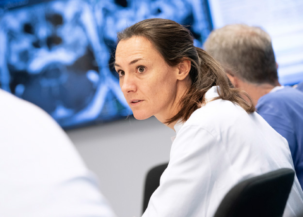Interdisziplinäre Tumorkonferenz im Stuttgart Cancer Center (SCC): Jeder Fall wird umfassend und über die verschiedenen Abteilungen hinweg besprochen, um die jeweils beste Therapie zu finden.