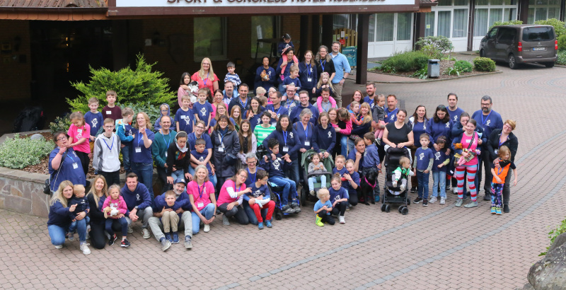 Gruppenbild betroffener Familien